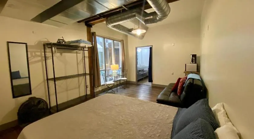 Nashville Downtown Hostel - Adults Only